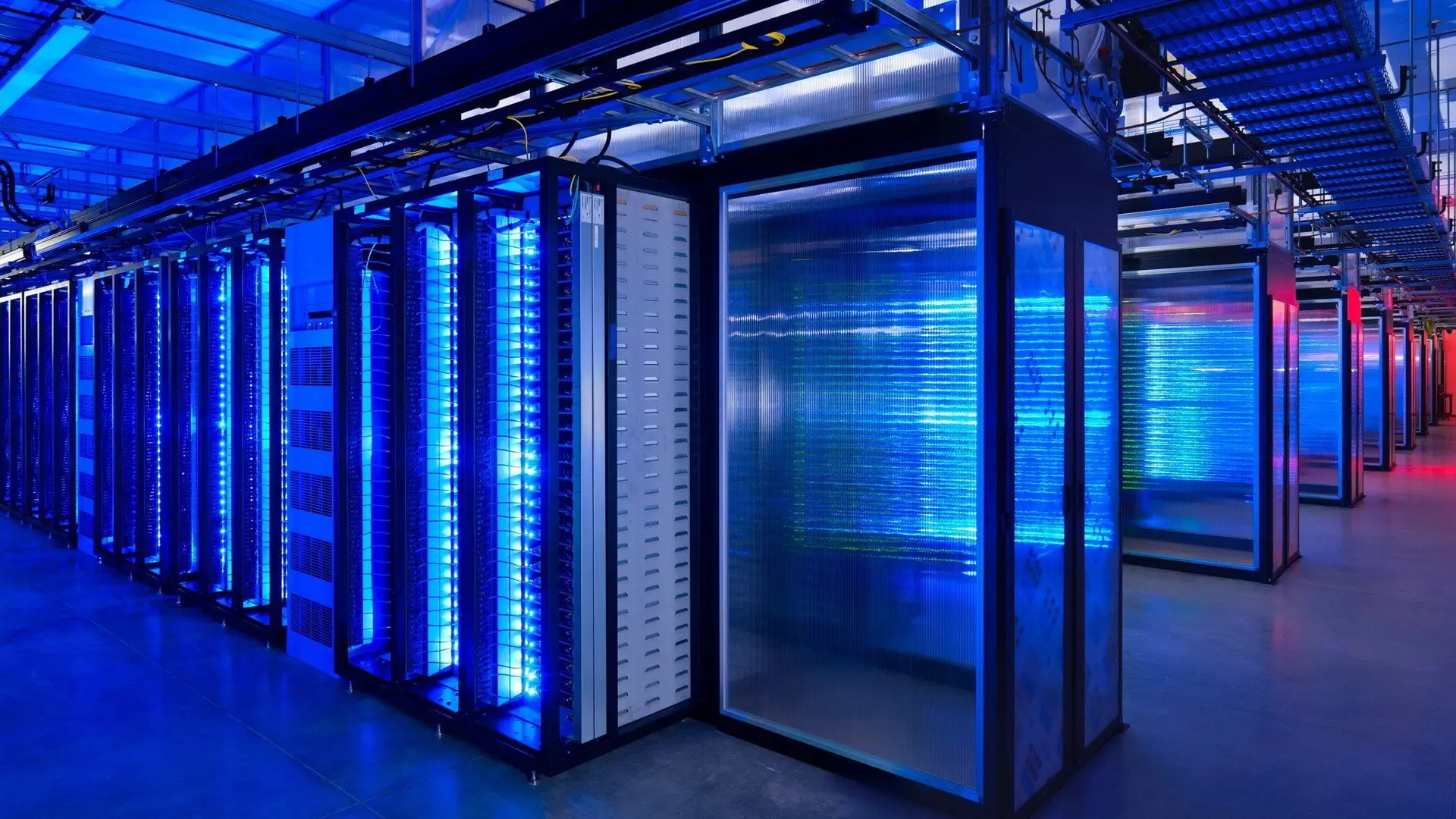 YOUR ULTIMATE GUIDE TO PERFECT DATA CENTRE SERVER UPGRADES